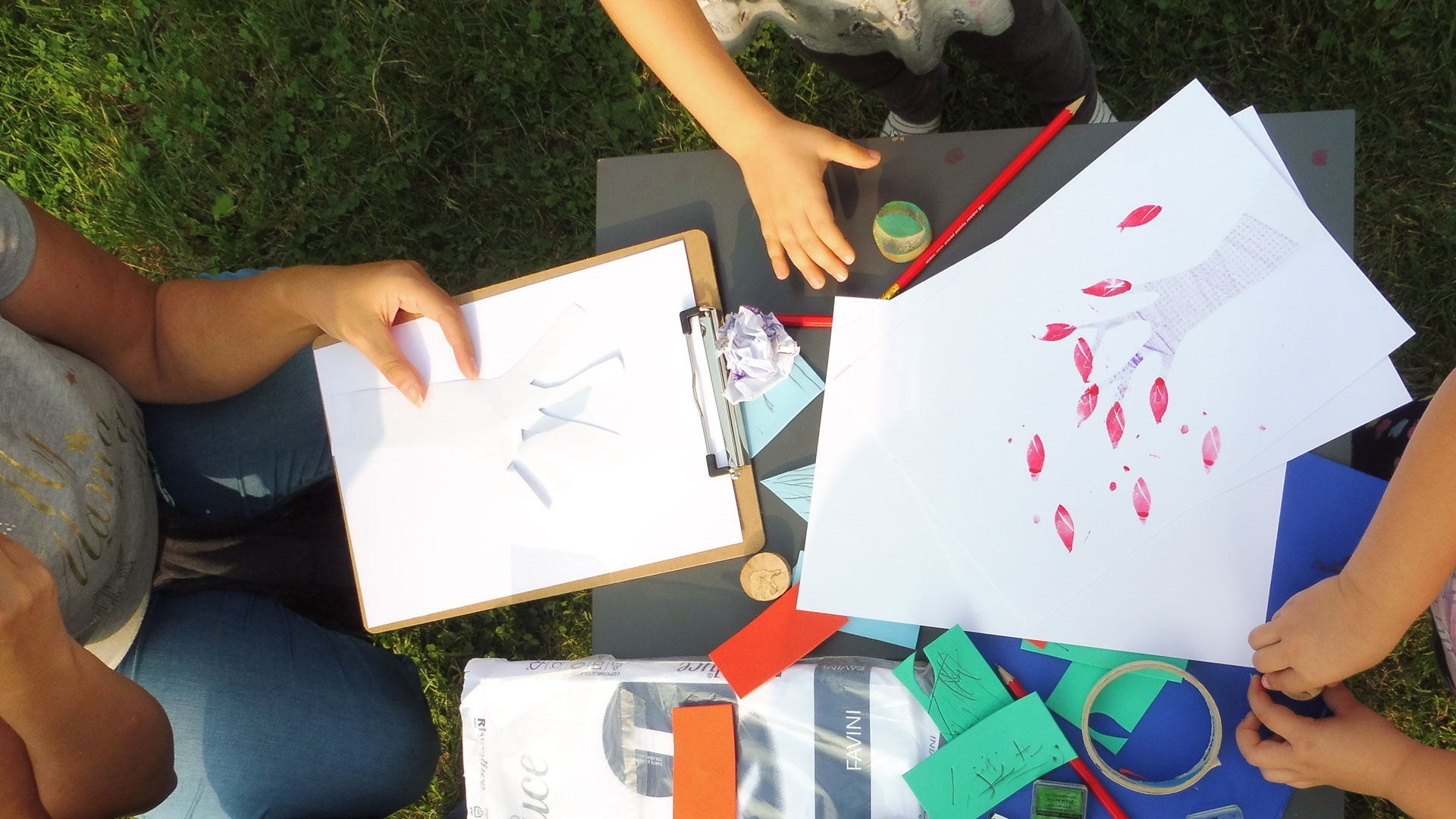 Lettura e creatività all’aperto: “Una foglia” al parco Rignon di Torino